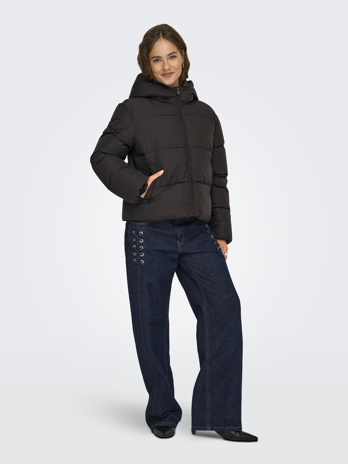 model_shot-front_full